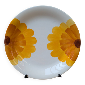 Vintage round serving dish with yellow flowers, Ironstone, 1970s, Italy.
