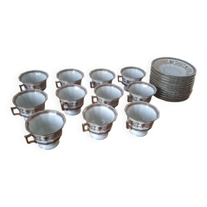 lot de 11 tasses et soucoupes