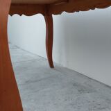 Table de ferme style Louis XV en merisier