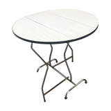 Folding formica table