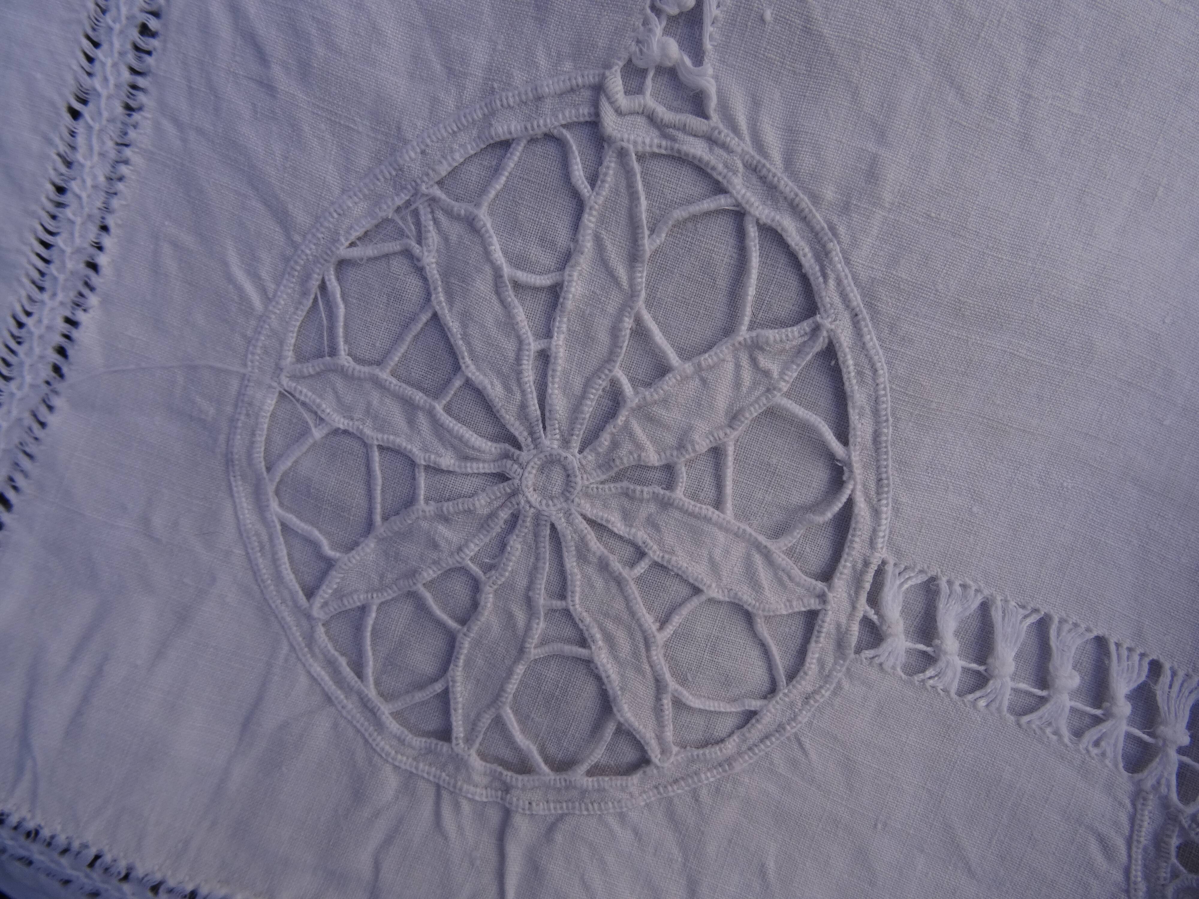 Pair of pillowcases in old linen in early 1900