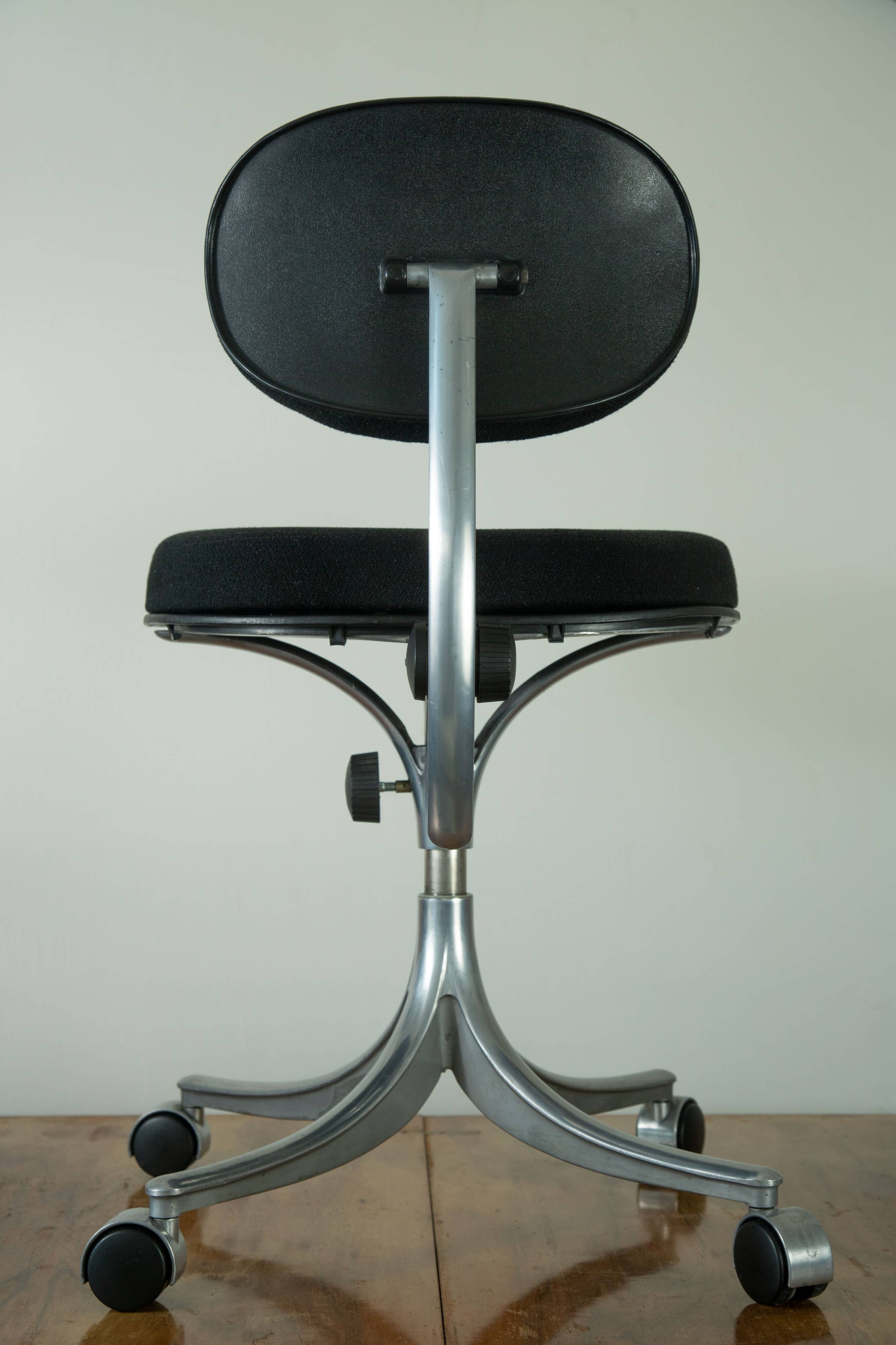 KEVI office chair, design by Jørgen Rasmussen, Knoll edition,