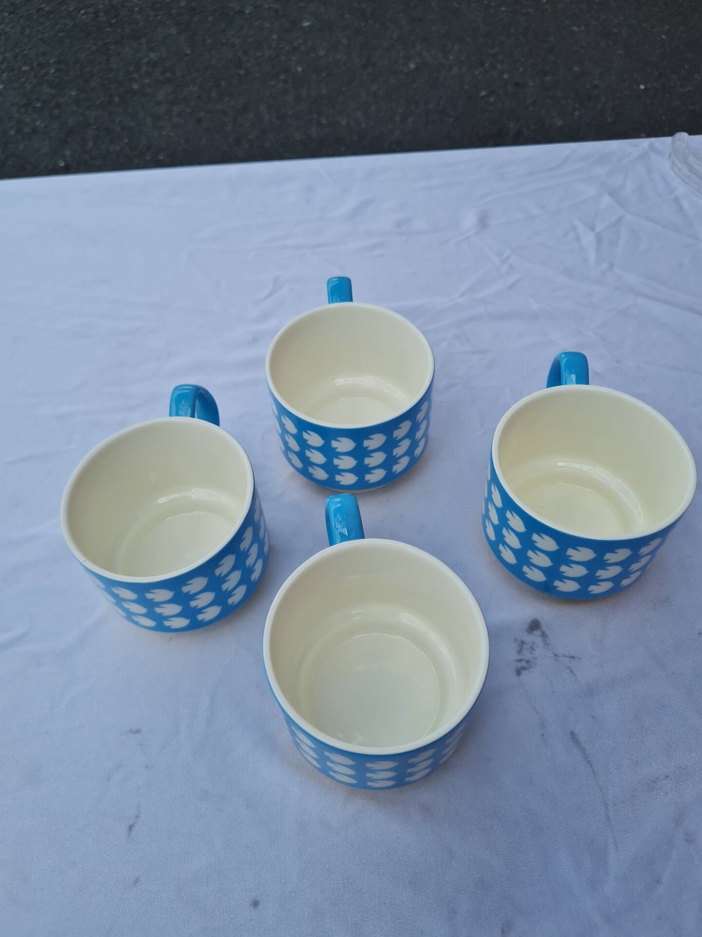 Set of 4 large ceramic mugs with a bird pattern - retro style