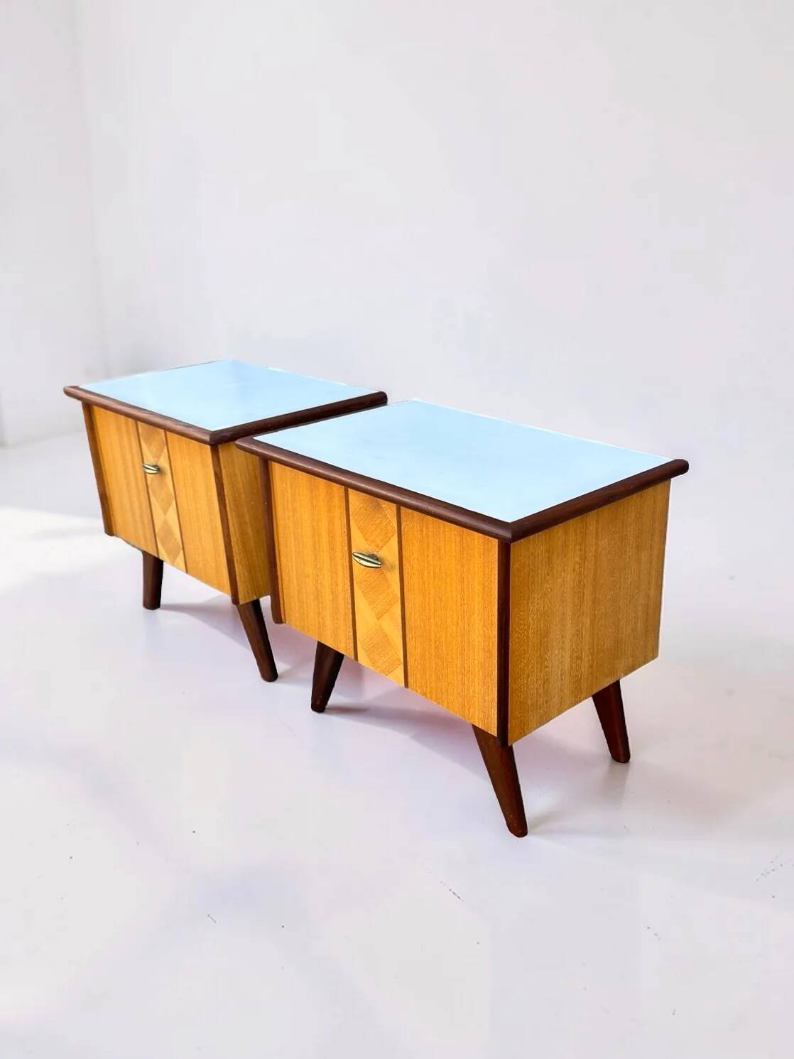 Set of 2 vintage bedside tables, 1960s