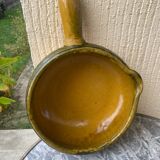 Earthenware fondue pot with glazed finish