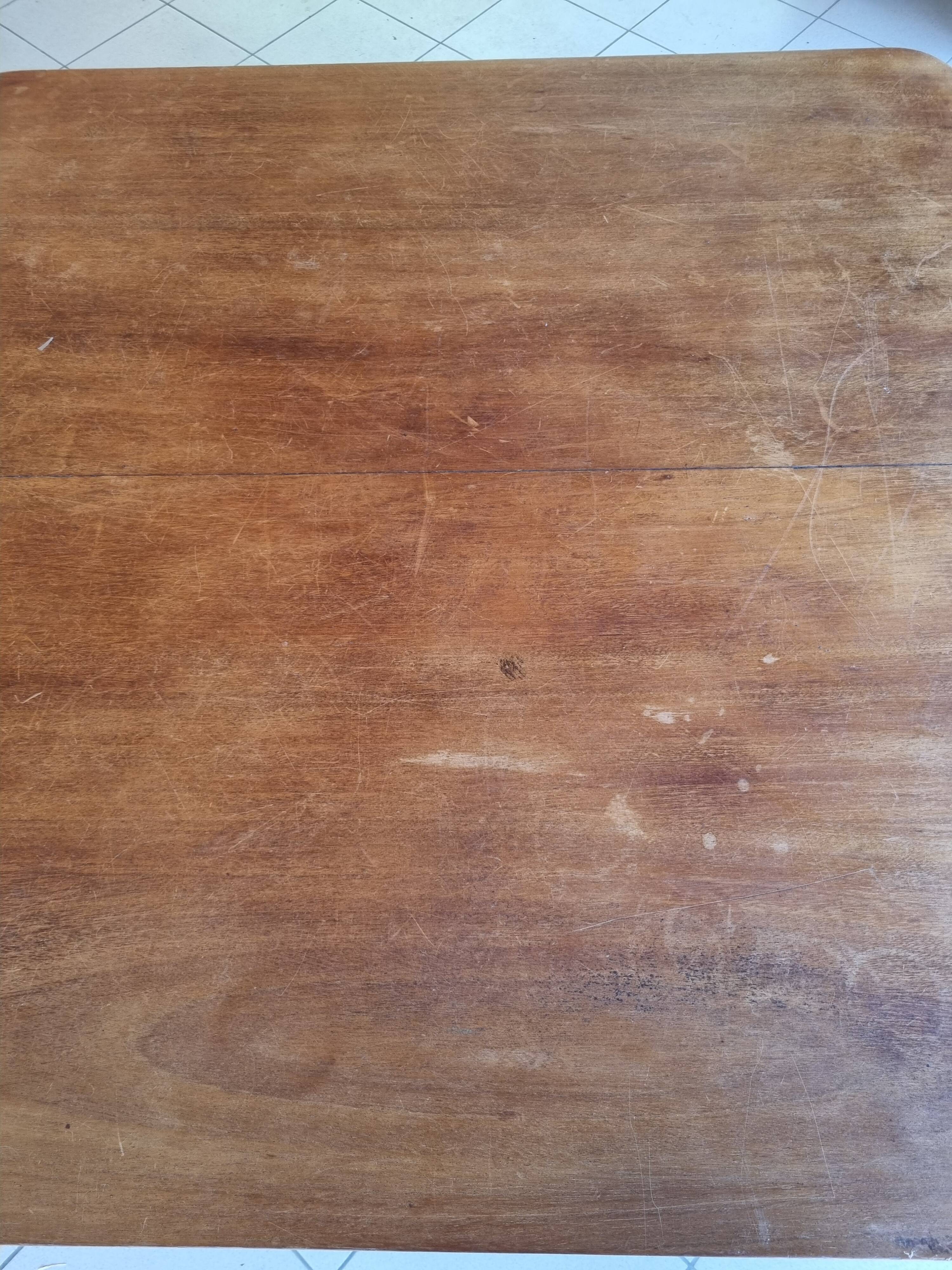 Square table
