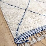Moroccan Berber carpet Beni Ouarain with majorelle blue diamonds 1.89x1.38m