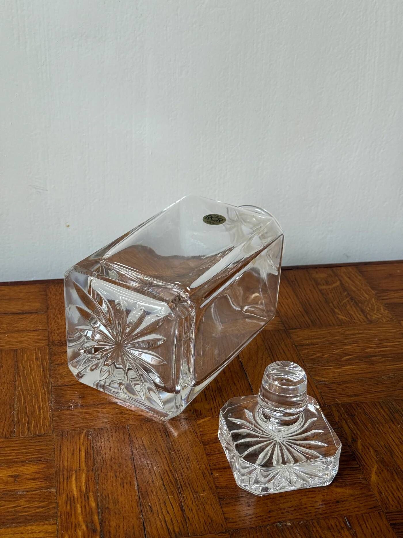 Crystal whisky decanter