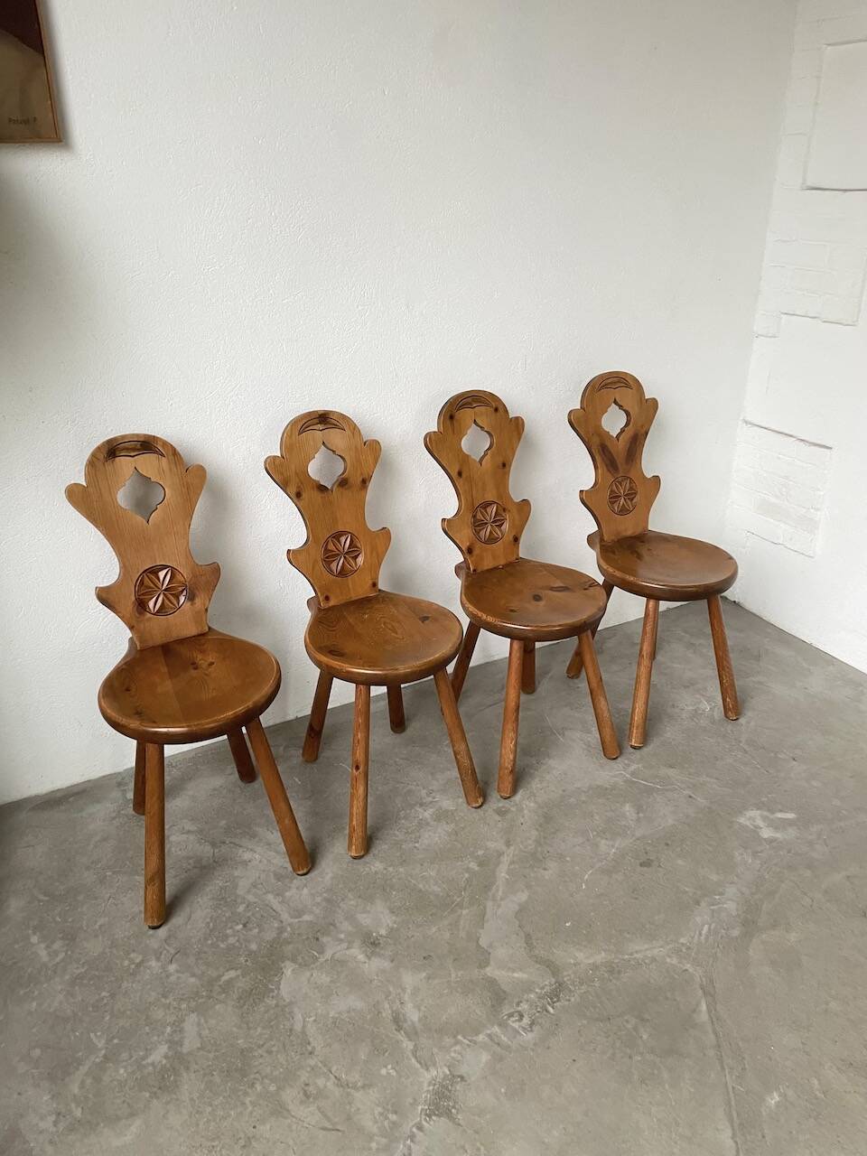 Set of 4 Savoyard pine chairs from the 60s