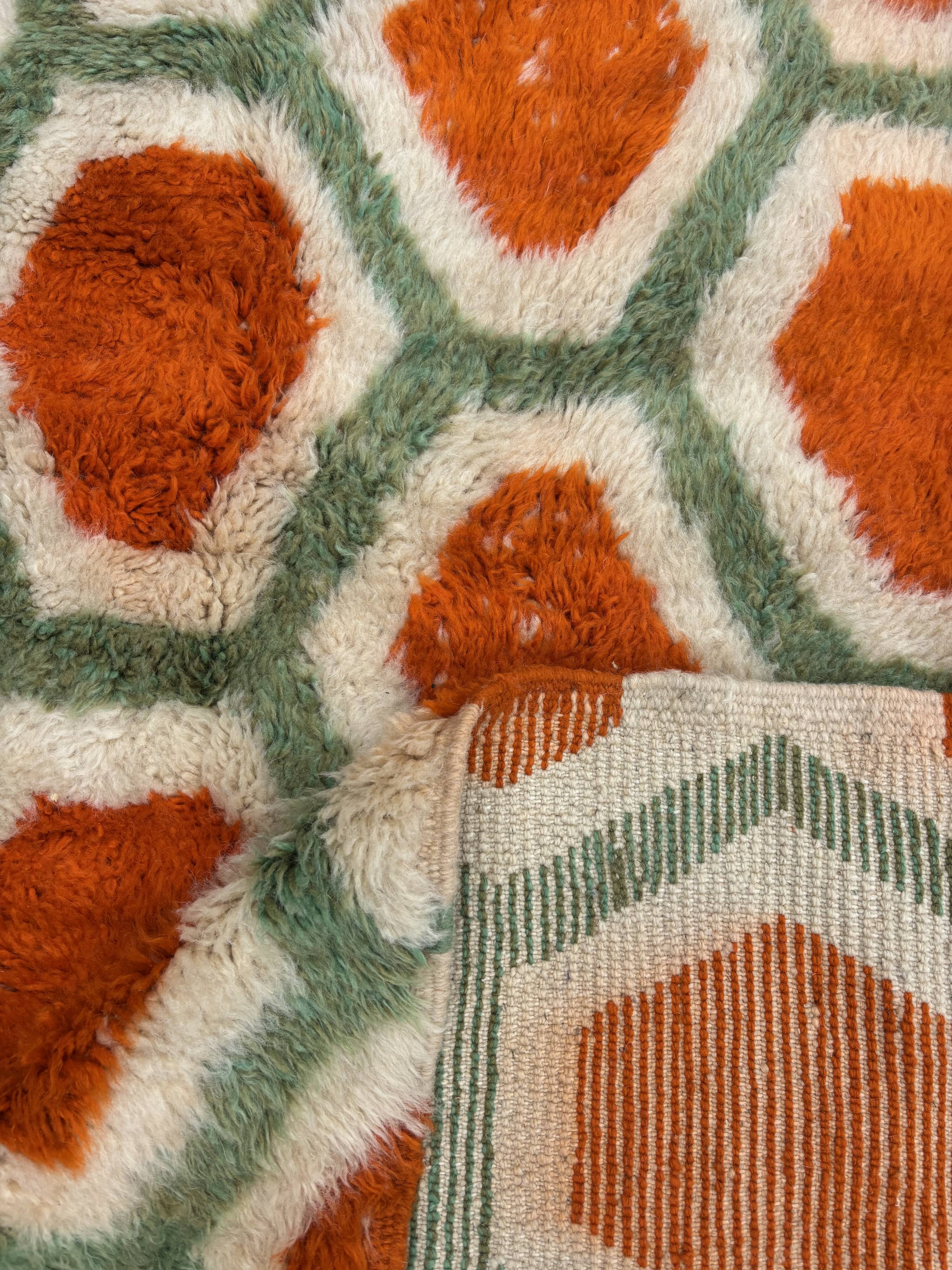 New modern Moroccan Berber rug Beni M'rirt.