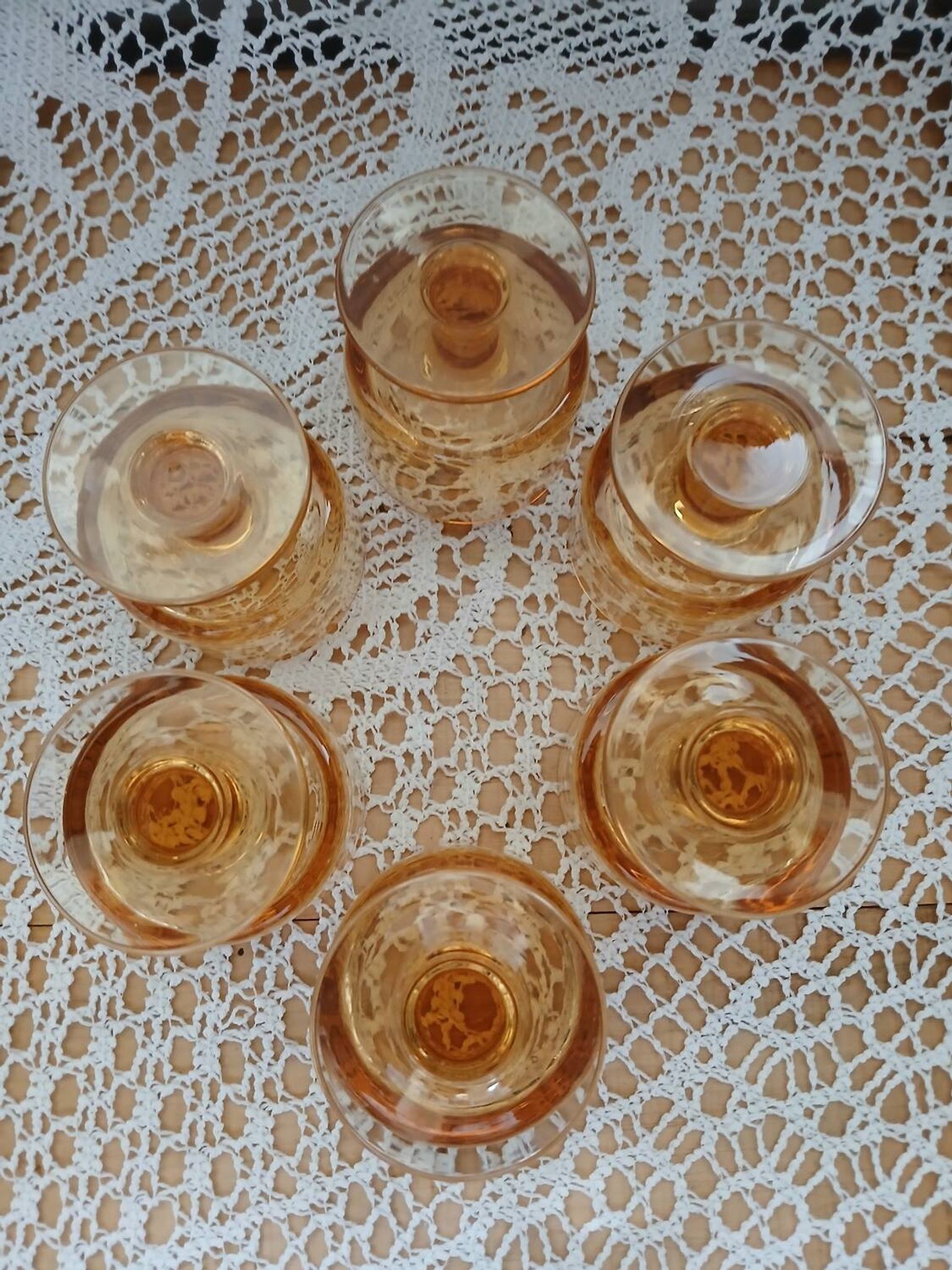 6 small vintage orange glasses