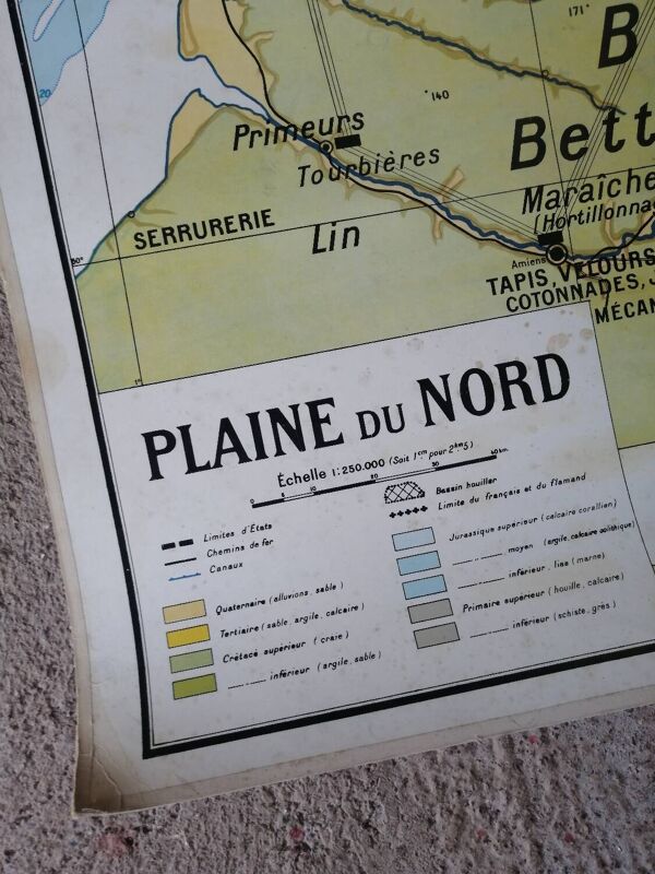 Ancienne carte scolaire : France, plaine du Nord Hatier Kaeppelin N°8.