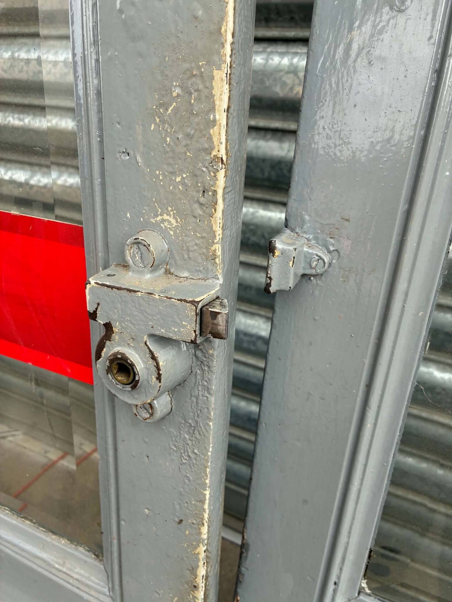 Commercial entrance door