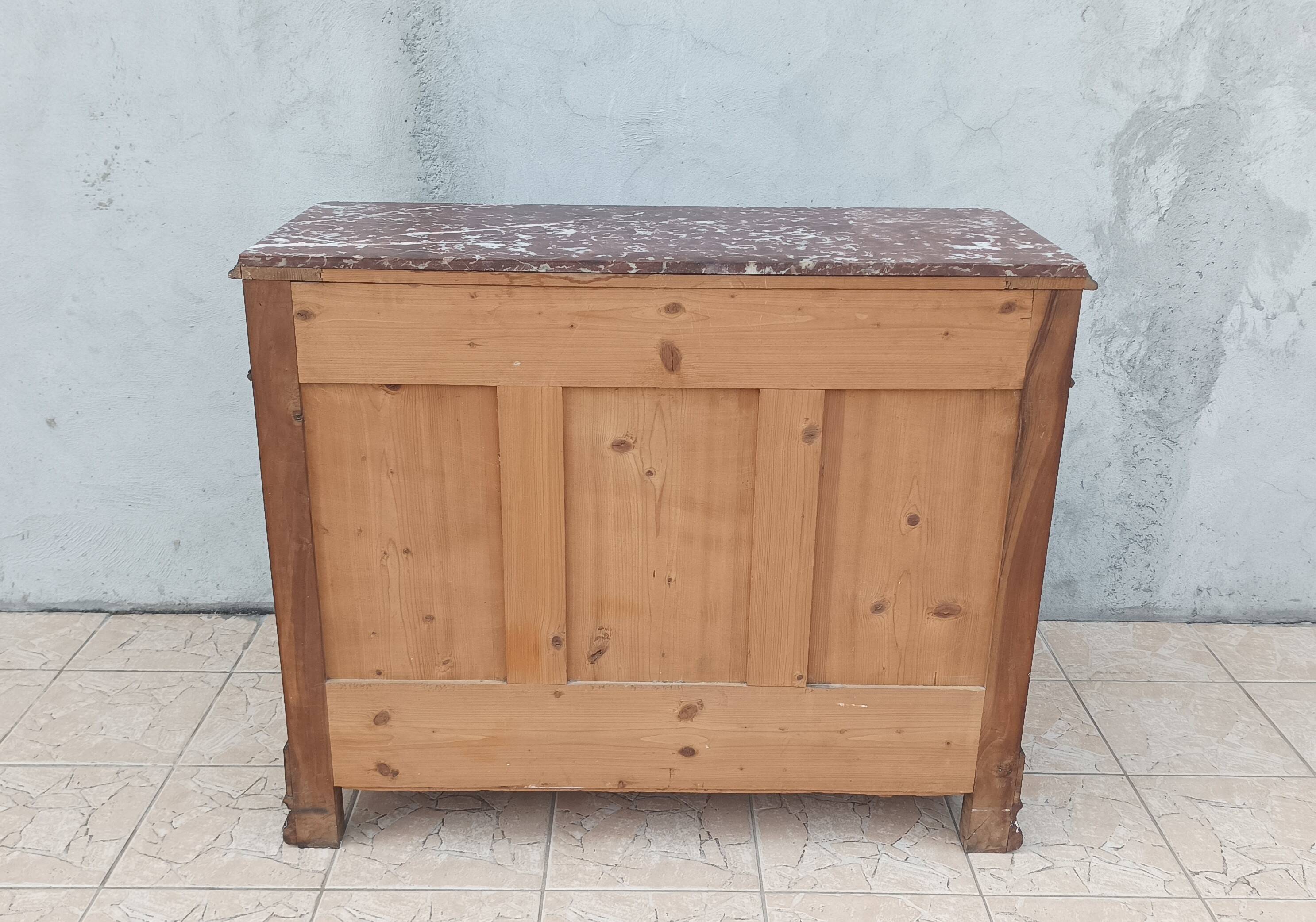 Commode Louis Philippe en noyer