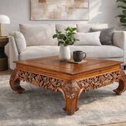 Table basse en chêne richement décorée, années 1950