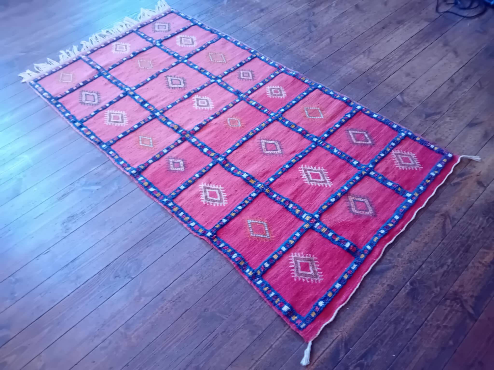 Handmade Kilim Taznakht Rug 202x104cm