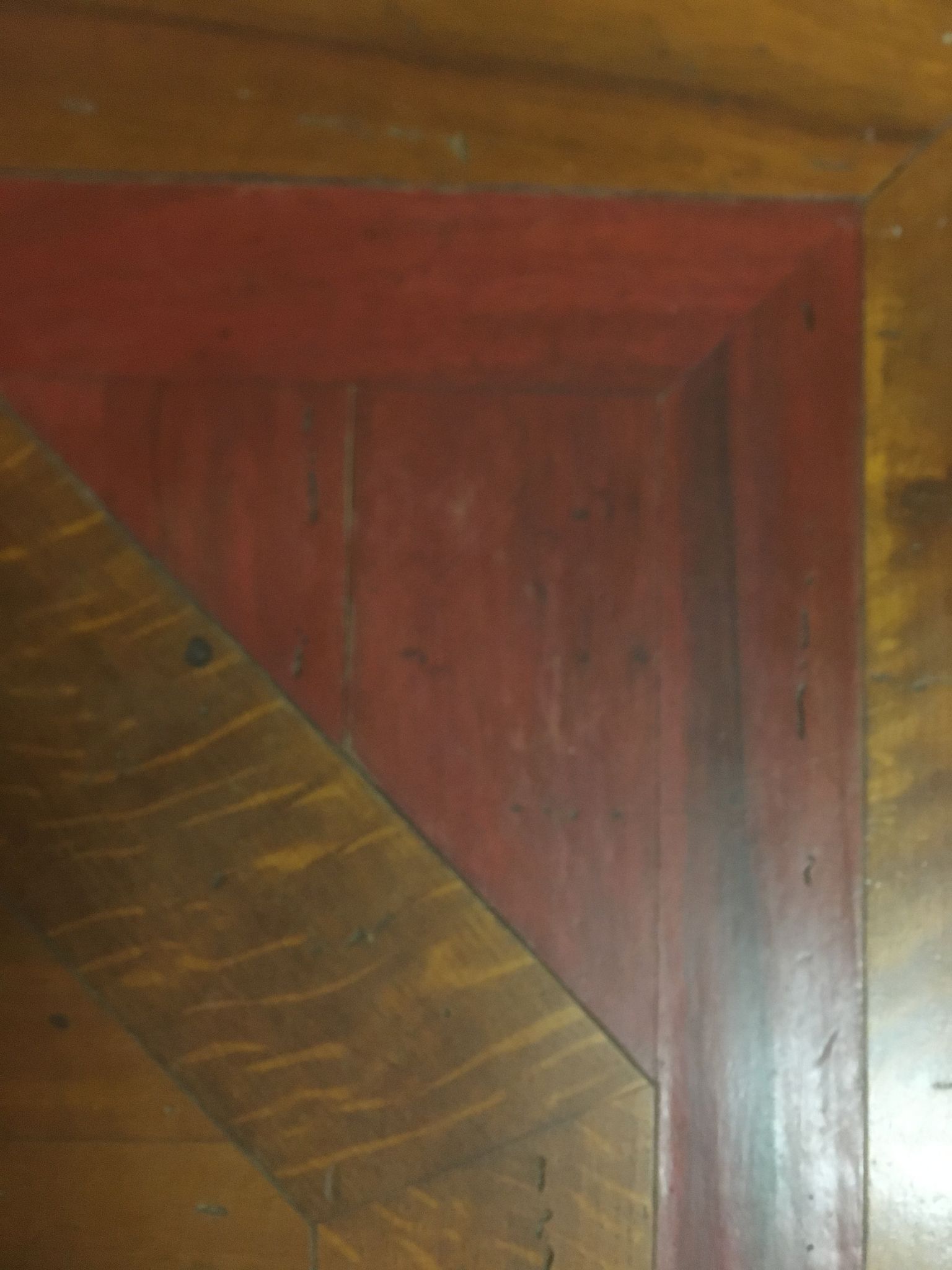Coffee table with storage for bottles and glasses in oak.