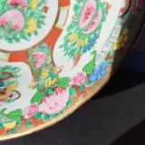 Chinese porcelain bowl with floral and bird decoration – Famille Rose style
