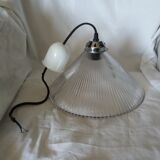 Conical glass suspension