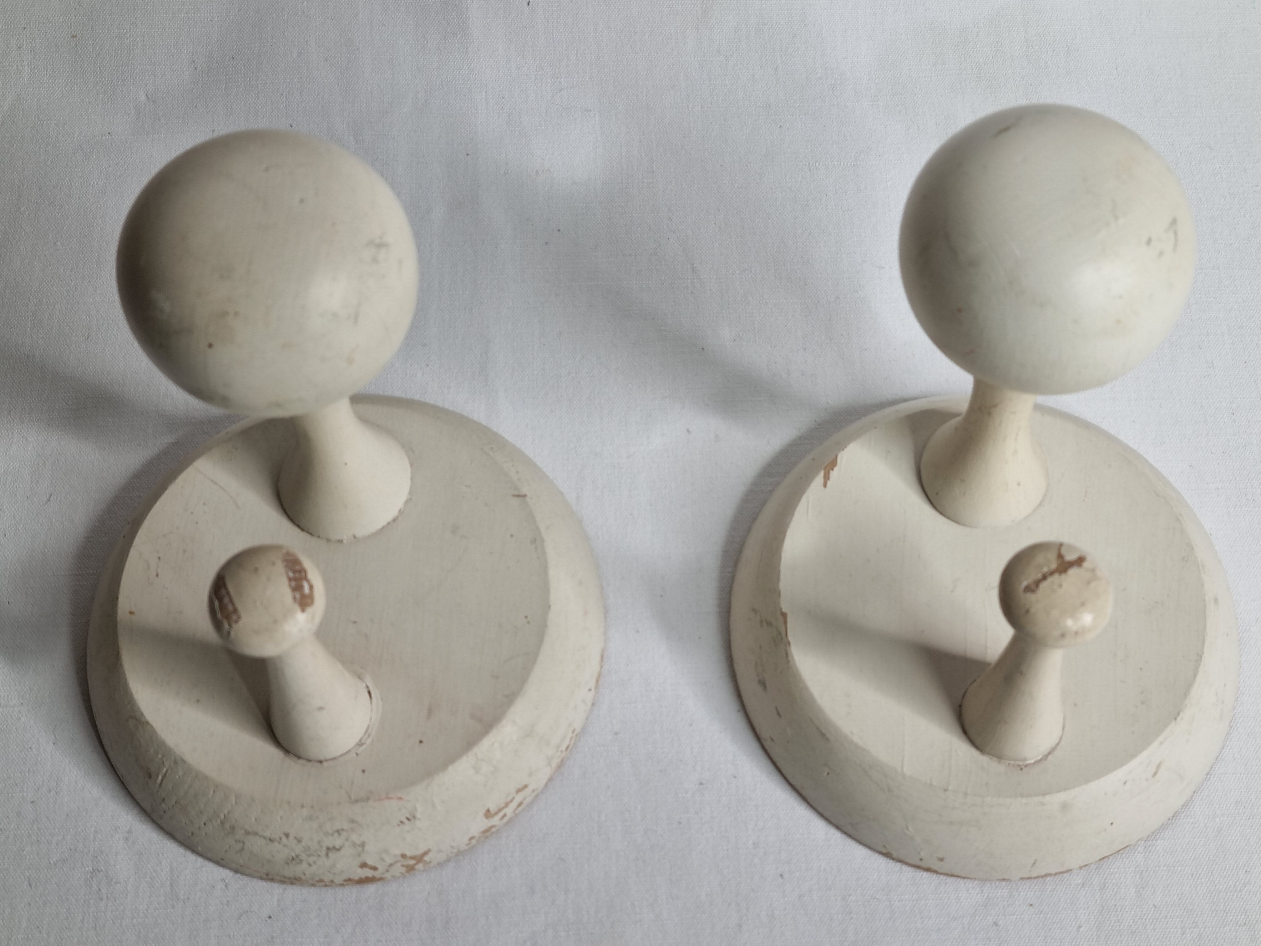 Pair of double hooks in white lacquered wood design, vintage