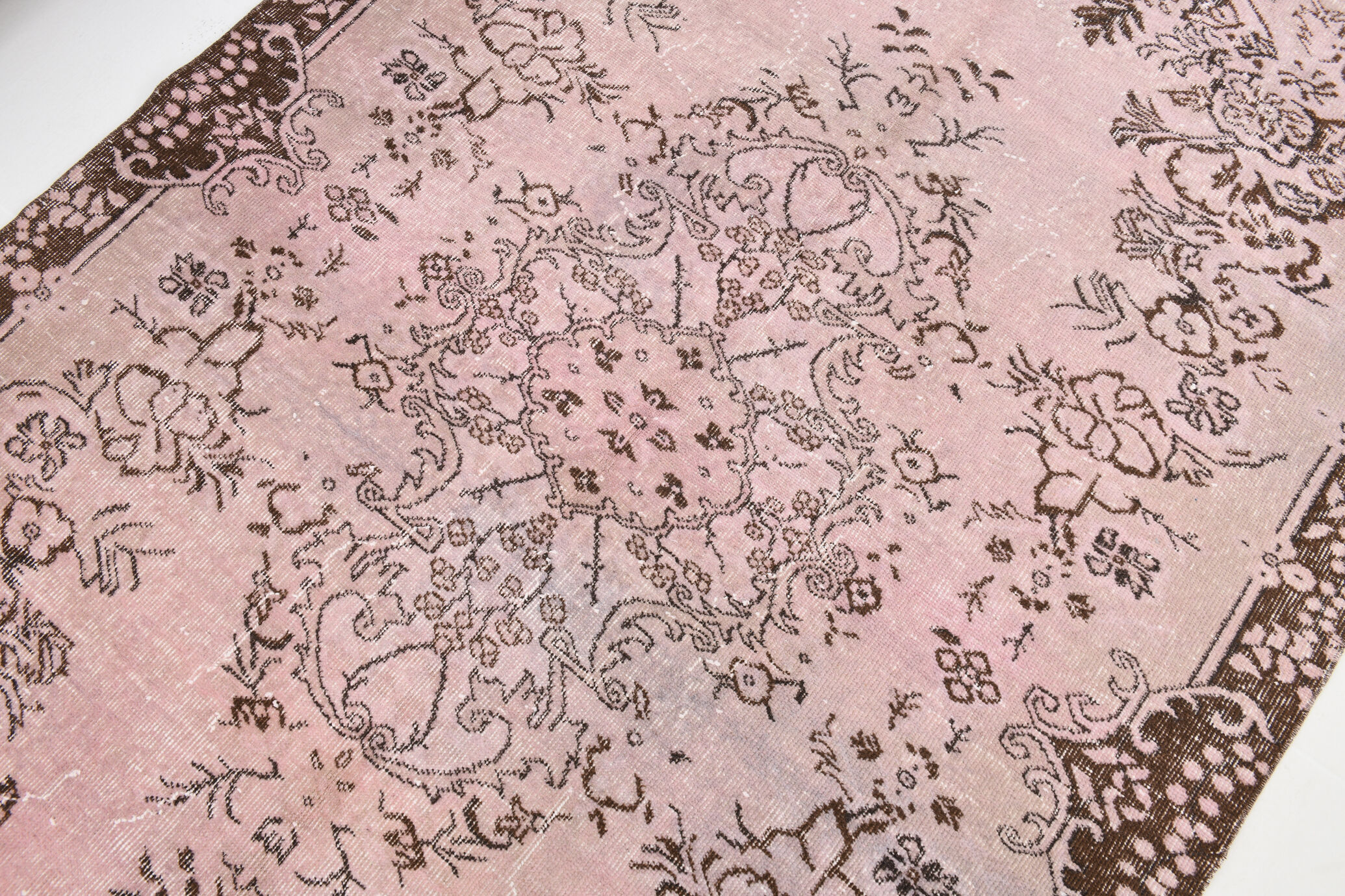 5x9 Light Pink Handmade Wool Turkish Rug 266x157Cm