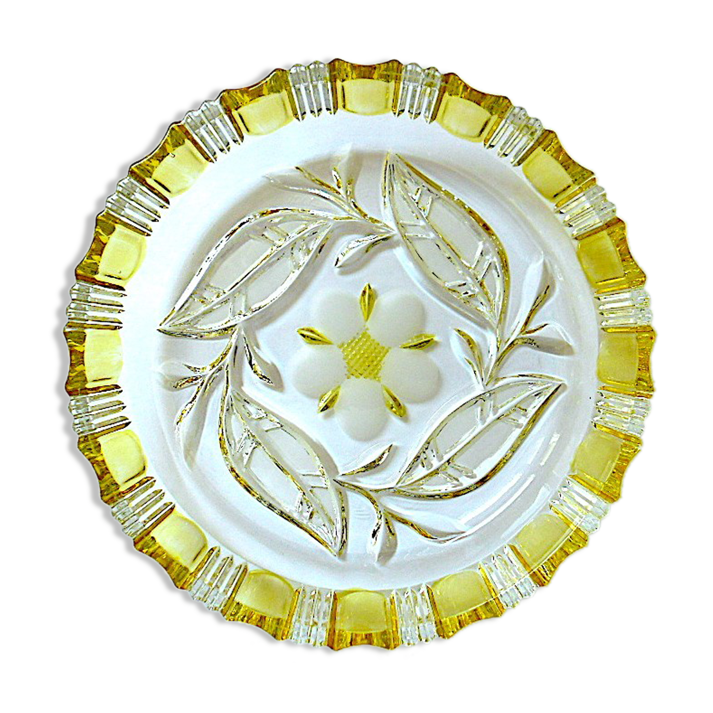 Two-tone cut glass bottle undersette