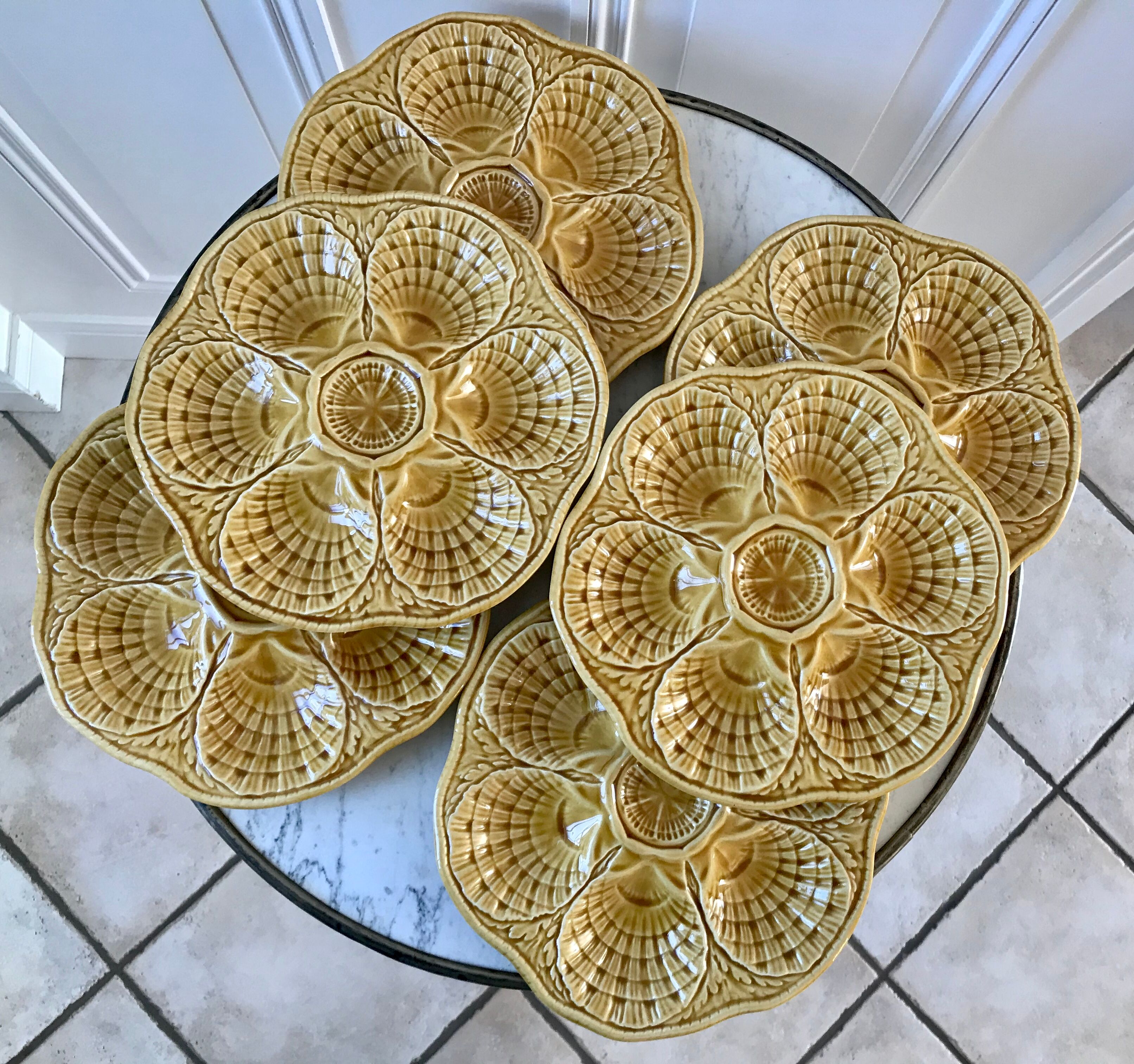 Set of 6 digoin Sarreguemines oyster plates in mustard yellow slurry