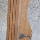 Wooden shelf display for pans