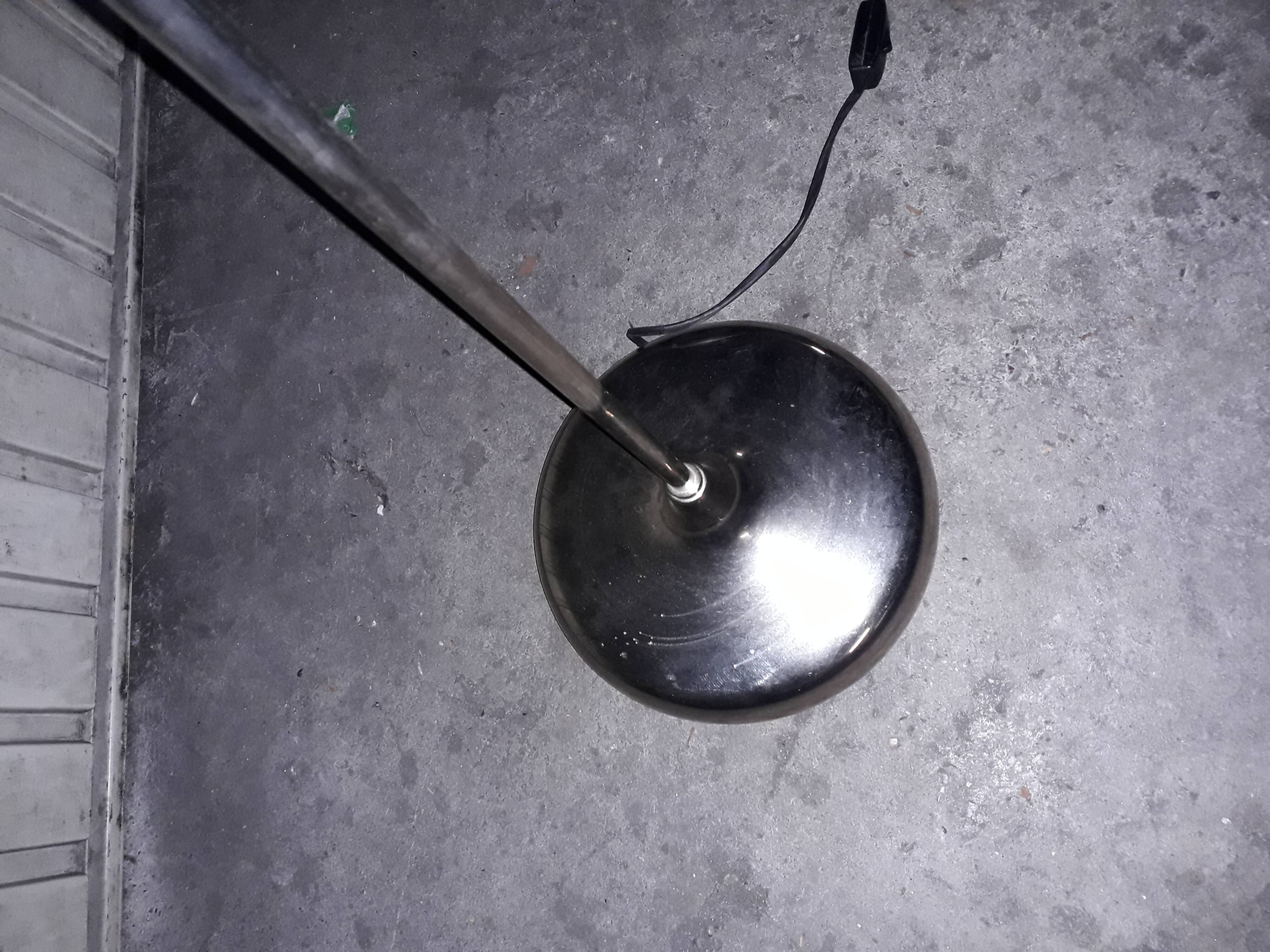 Floor lamp metal design