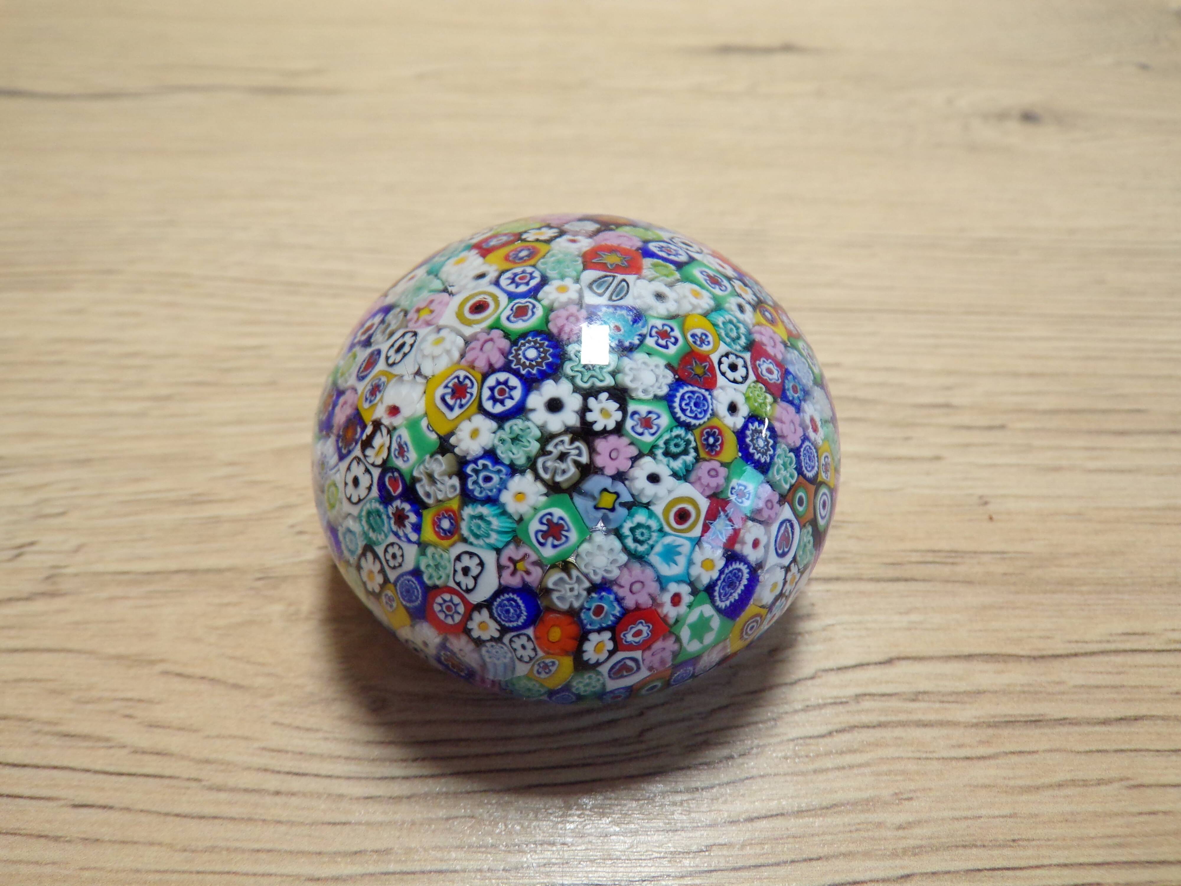 Millefiori paperweight in Murano glass Ø6cm