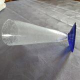 Vase conique en verre