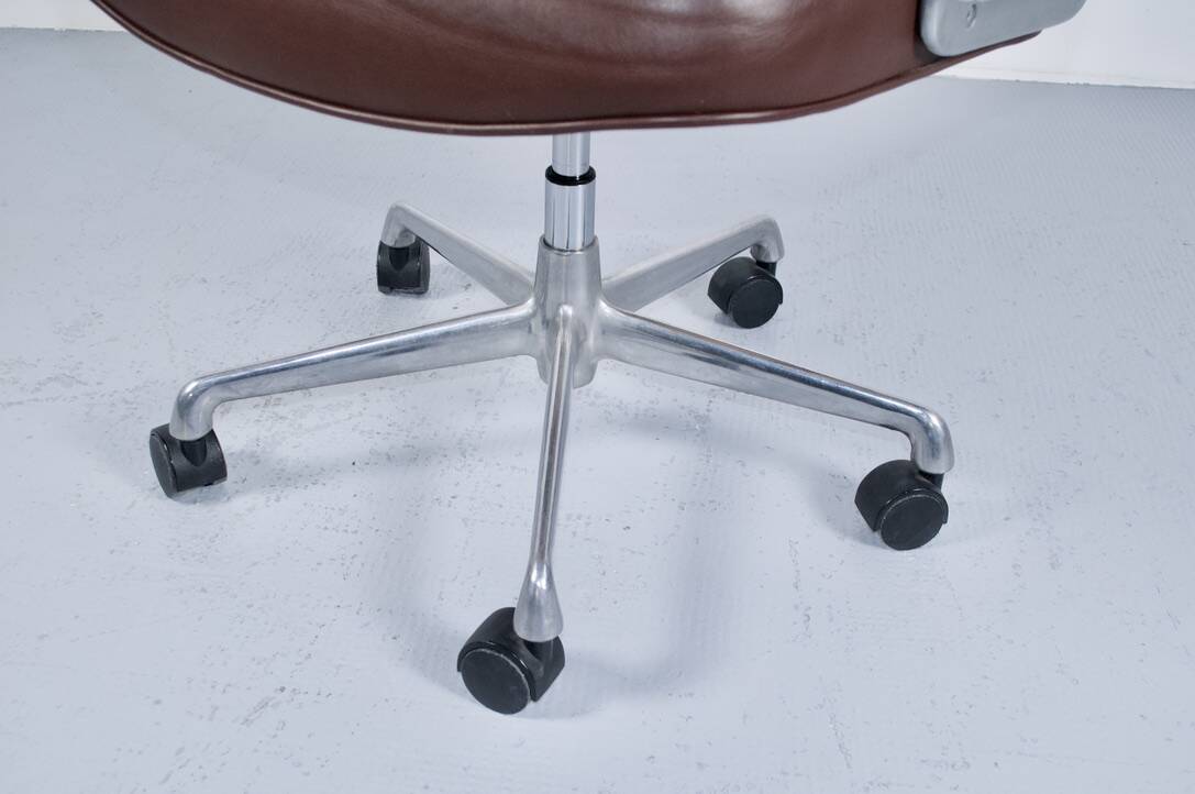 Fauteuil Lobby Chair ES 104 Eames années 70