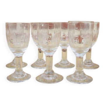 7 anciens verres à digest motif art déco