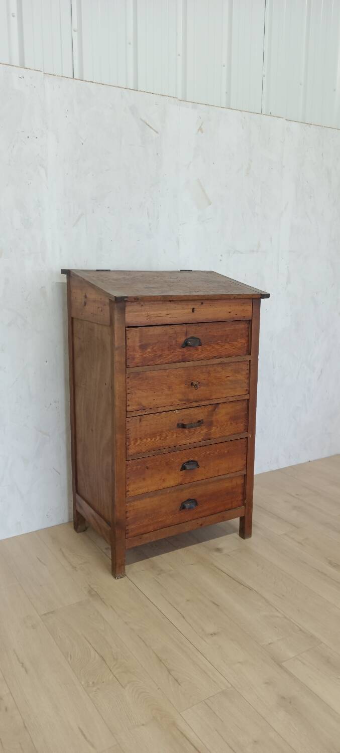 Printer's workshop furniture