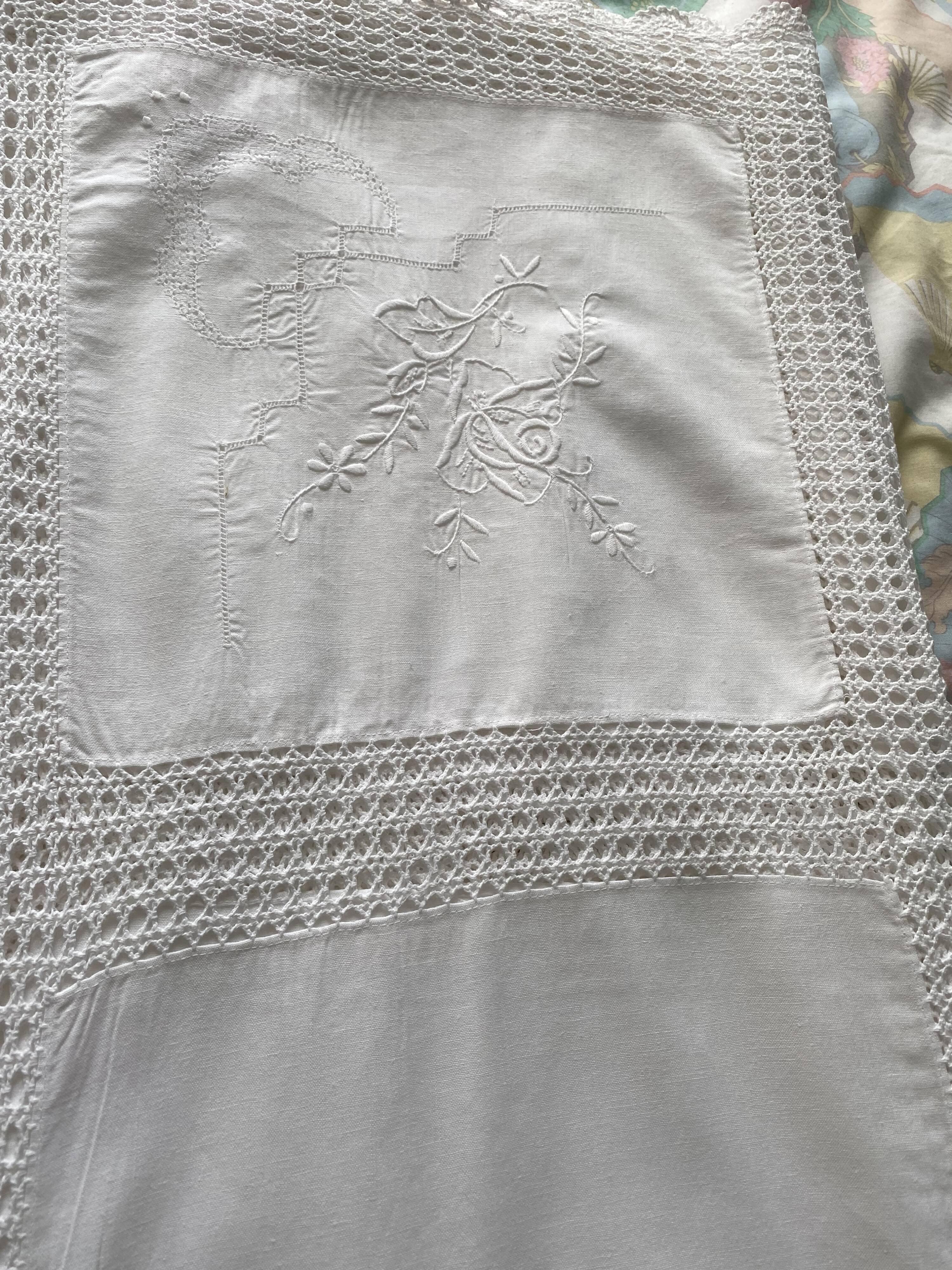 Handmade cotton embroidery tablecloth