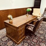 Classic English Eichholtz Desk