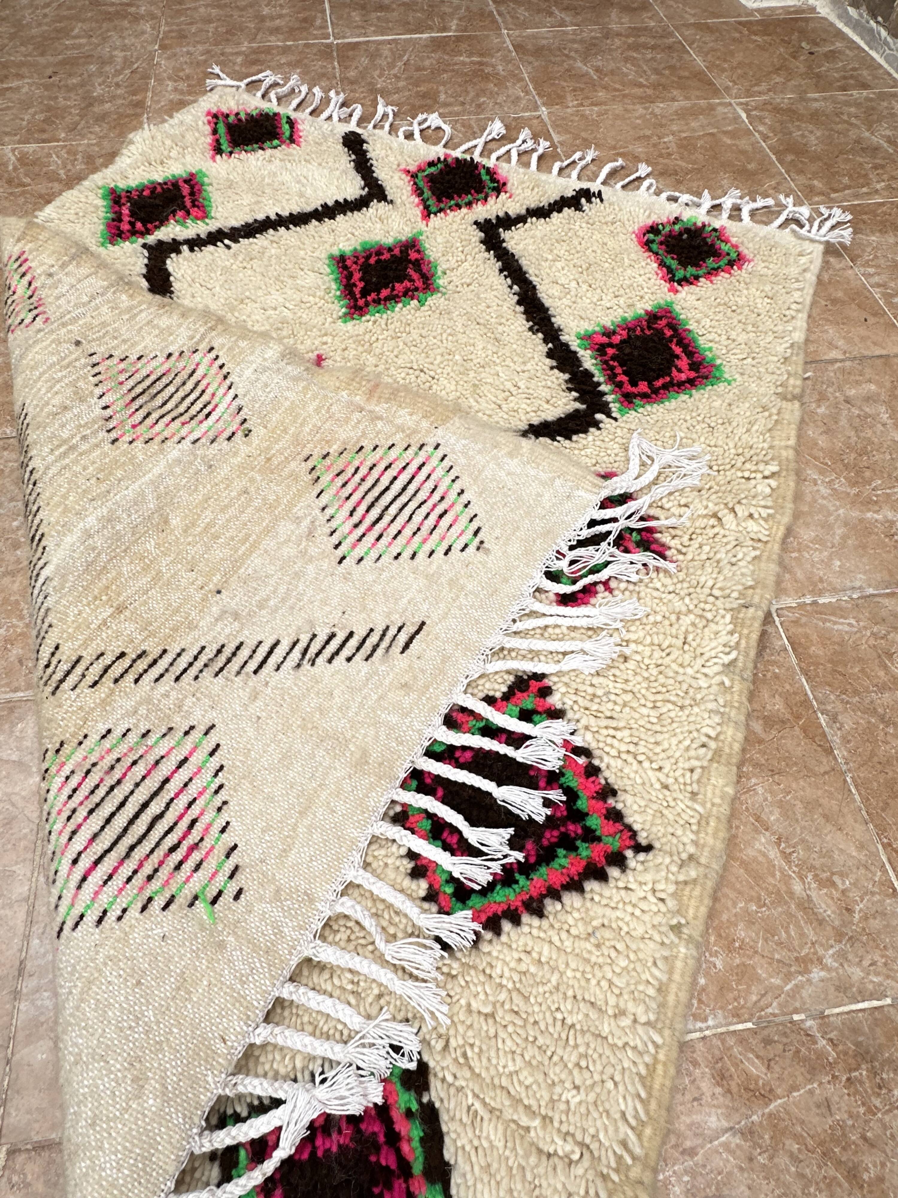 Small Moroccan Azilal rug, authentic vintage Moroccan Berber rug