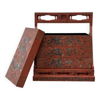 Chinese wedding chest, lacquered wood, hand-painted decoration