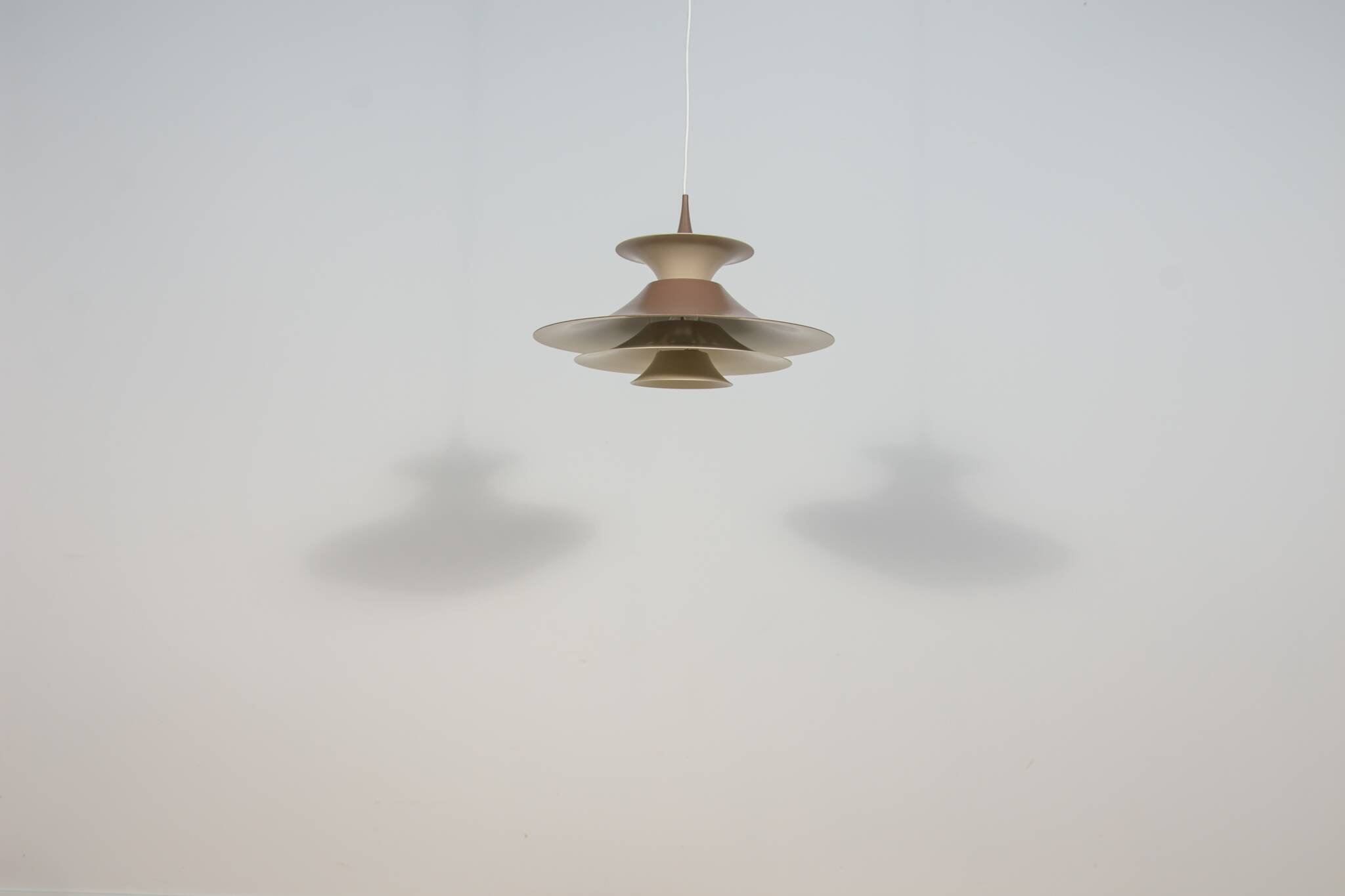 Suspension Radius par Erik Balslev pour Fog & Mørup, Danemark, 1970s