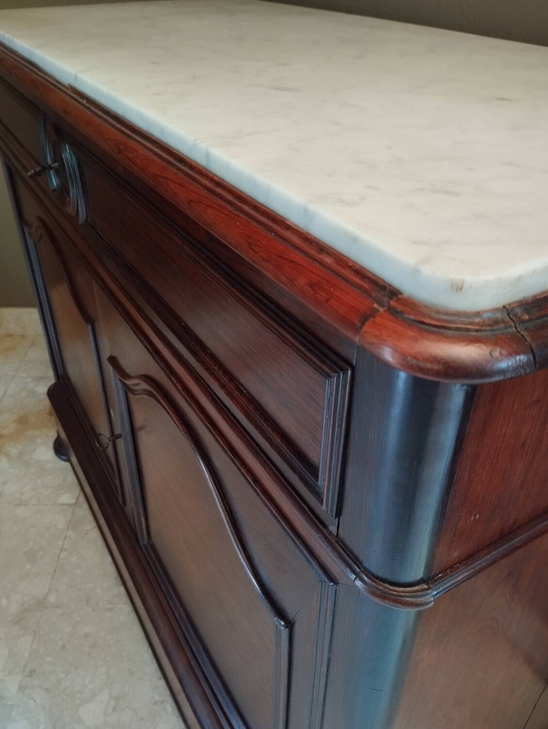 Victorian chest of drawers with white marble top