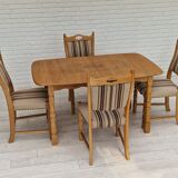 Danish dinning set of table and four chairs in oak and wool.