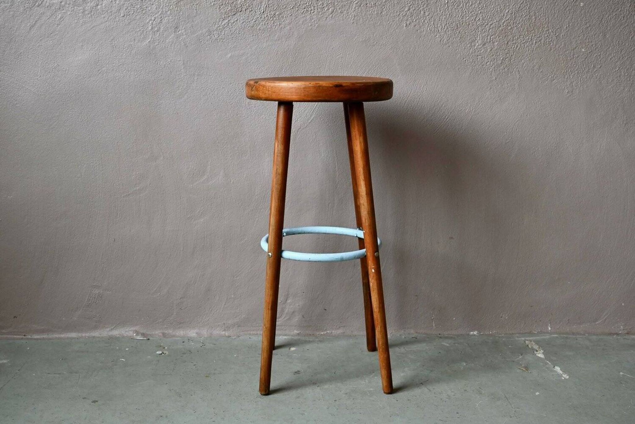 Tabouret de bar vintage années 60 bois et métal laqué bleu