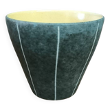 Cache pot circa 1960