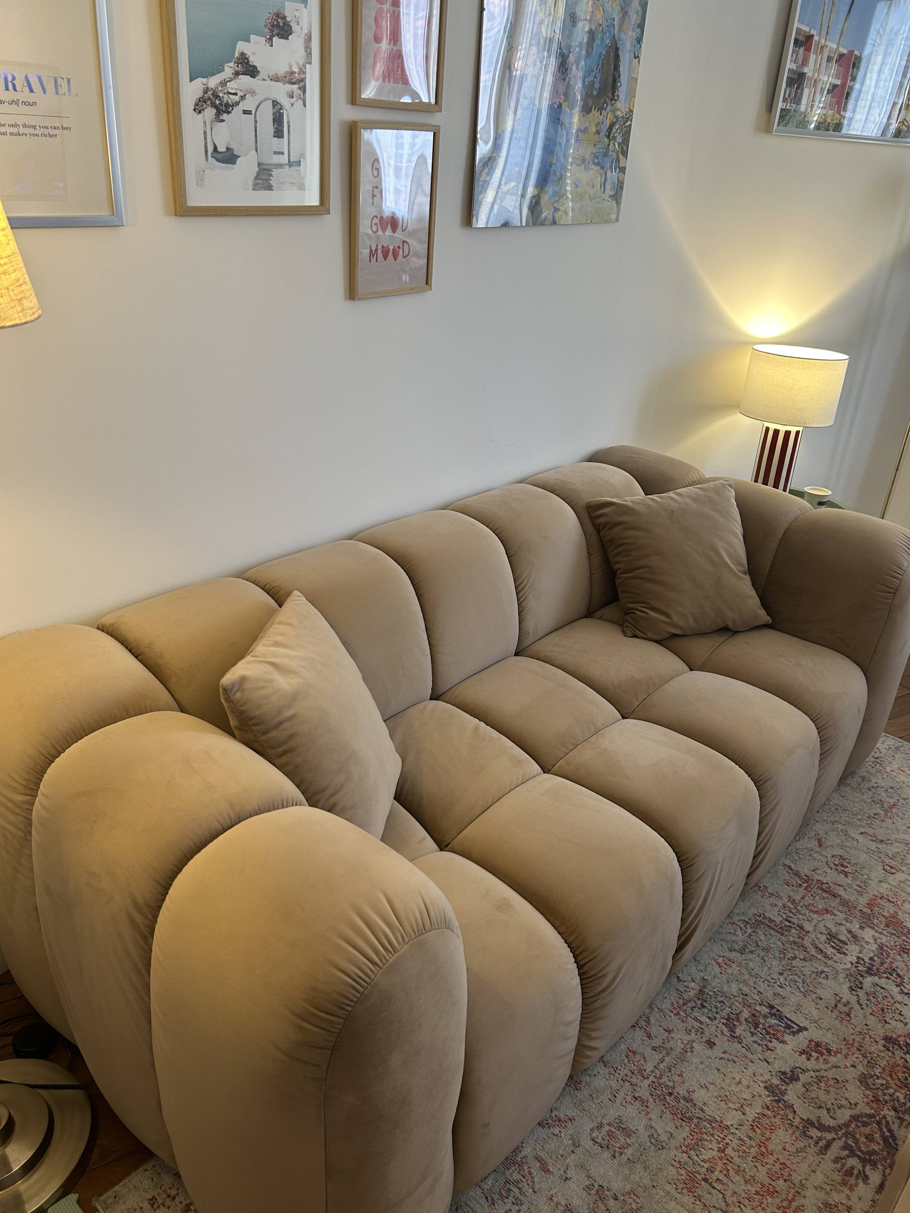 Canapé Windsor & Co en velours taupe/beige - excellent état