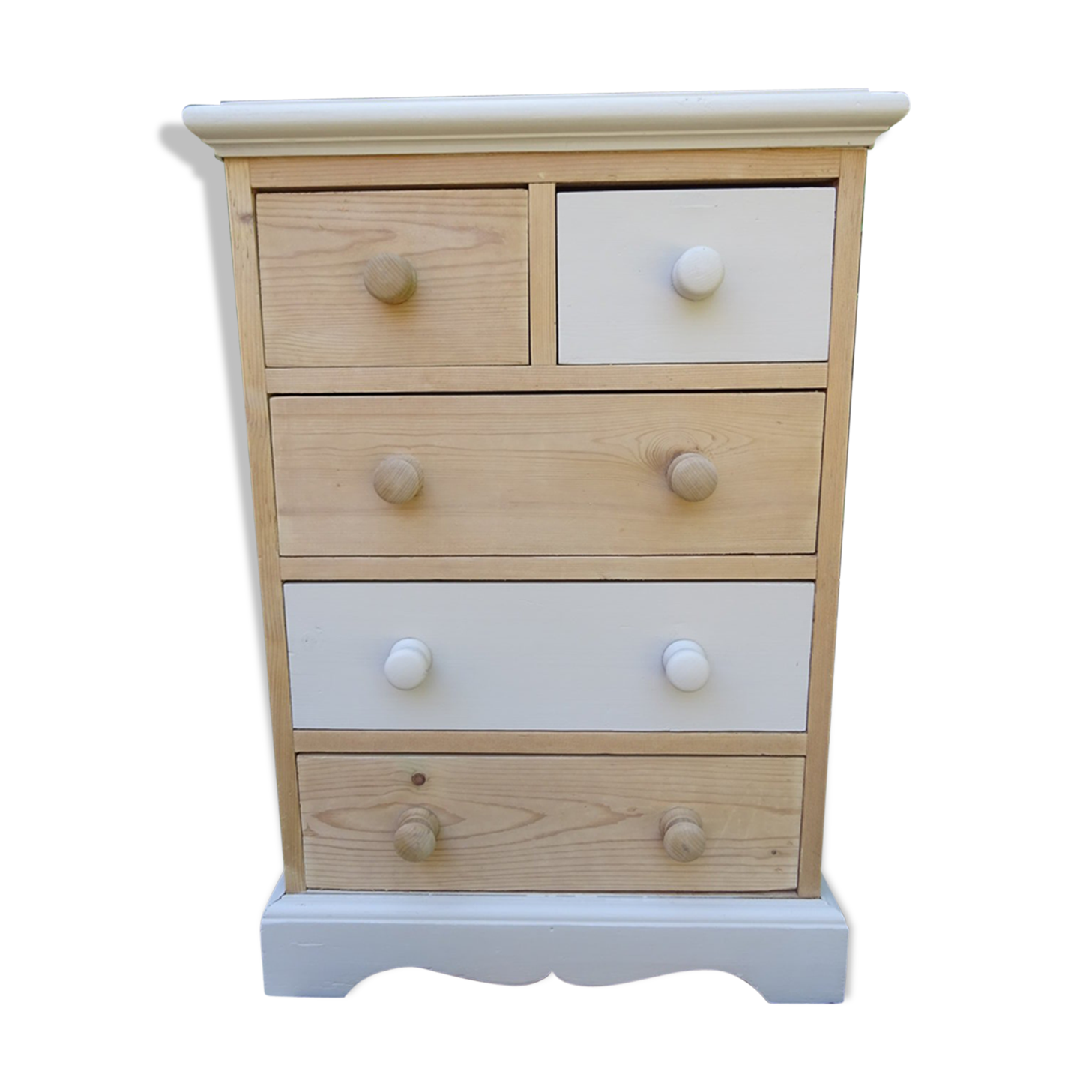 Pine dresser