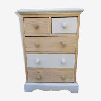 Pine dresser