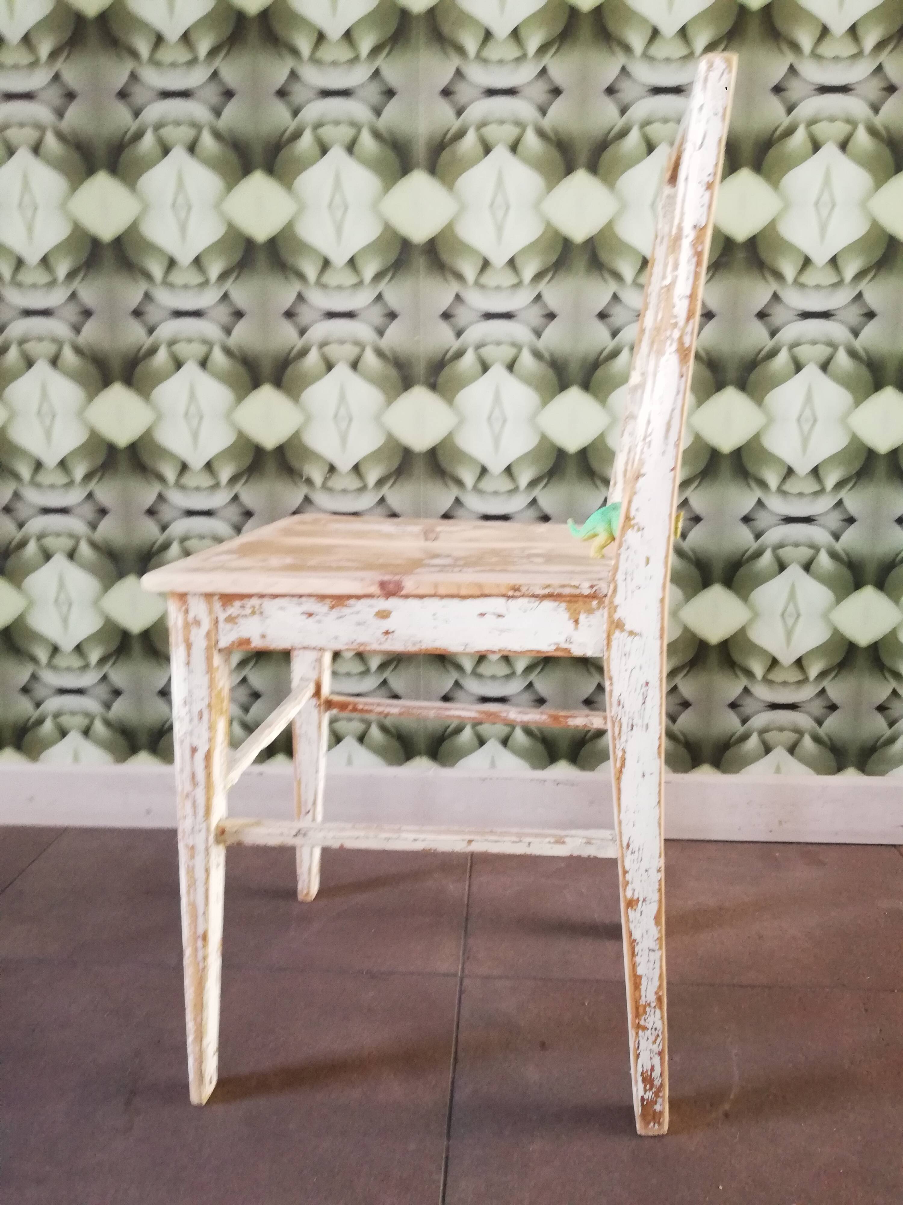 Set of 5 vintage wooden chairs