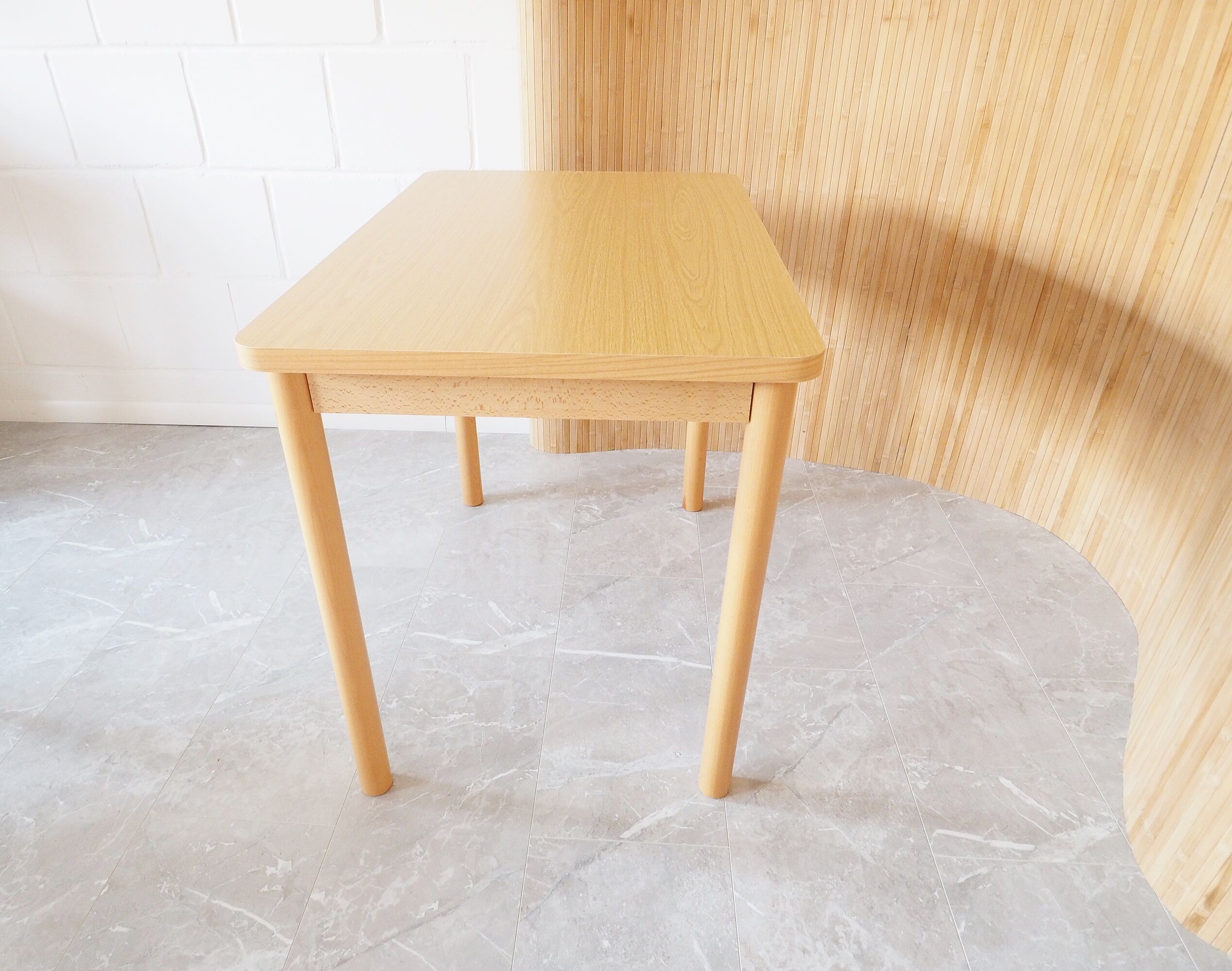 Table de cuisine en bois des années 1980