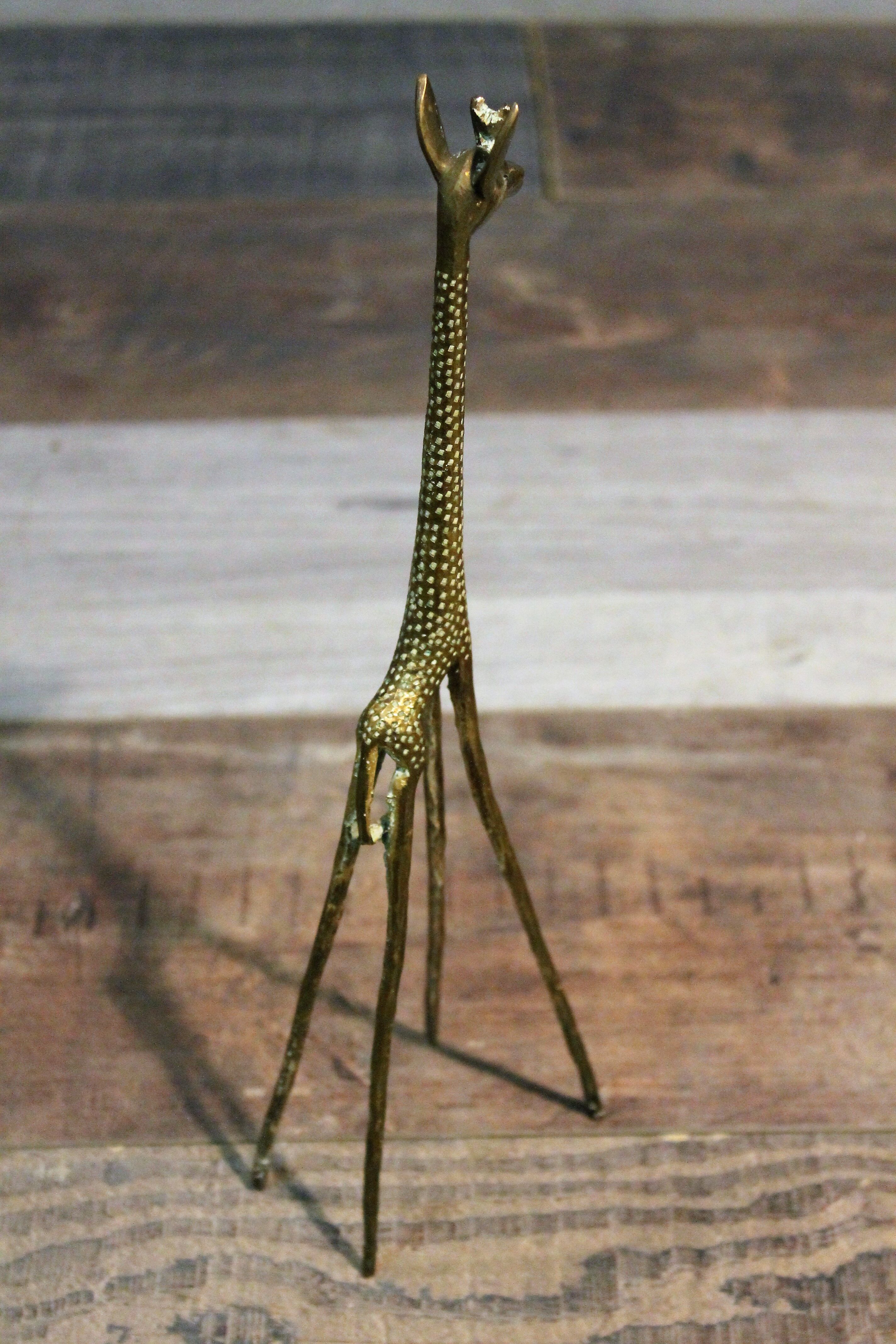 Girafe en laiton 1960