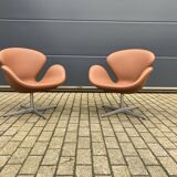 2x Fritz Hansen Swan chair by Arne Jacobsen, NEW condition!!